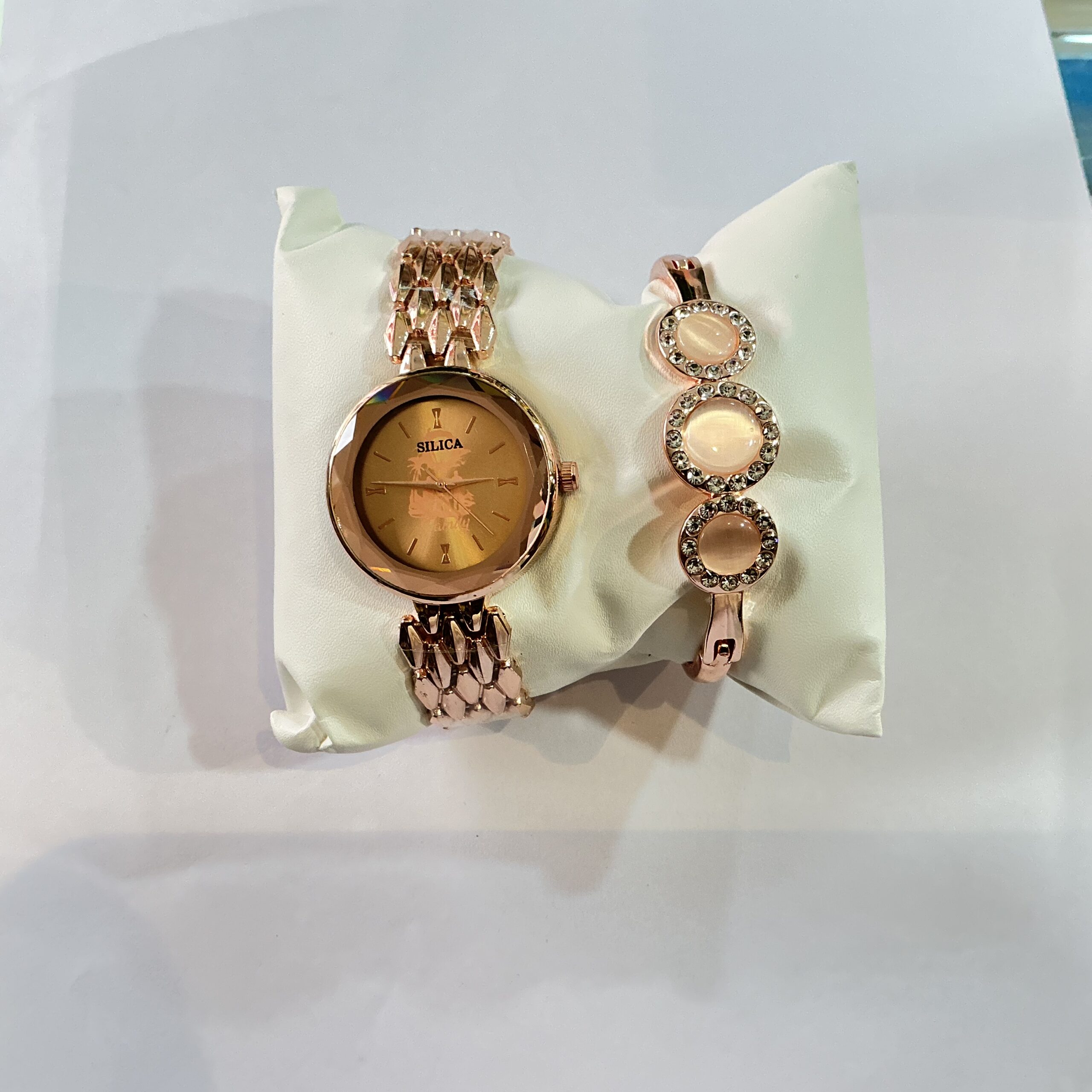 Jewelry Analog Watch & Bangle Combo Set